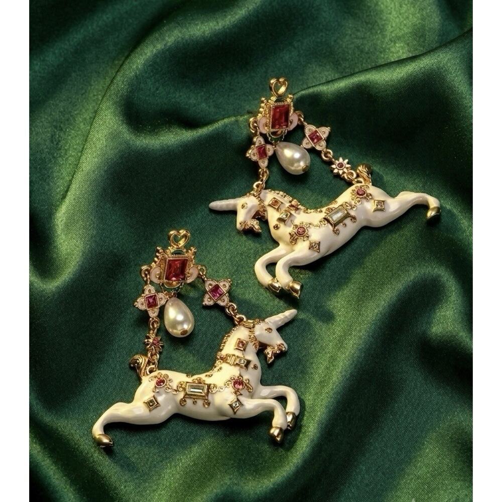 Unicorn Carousel Pearl Earrings Museum Antique Medieval White Gold VTG Crystal